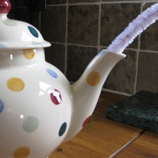 Cleaning a Tea Pot, Hard to reach cleaning solutions, kitchen utensil cleaning, scrubbing flexistems, Precision Cleaning Solutions